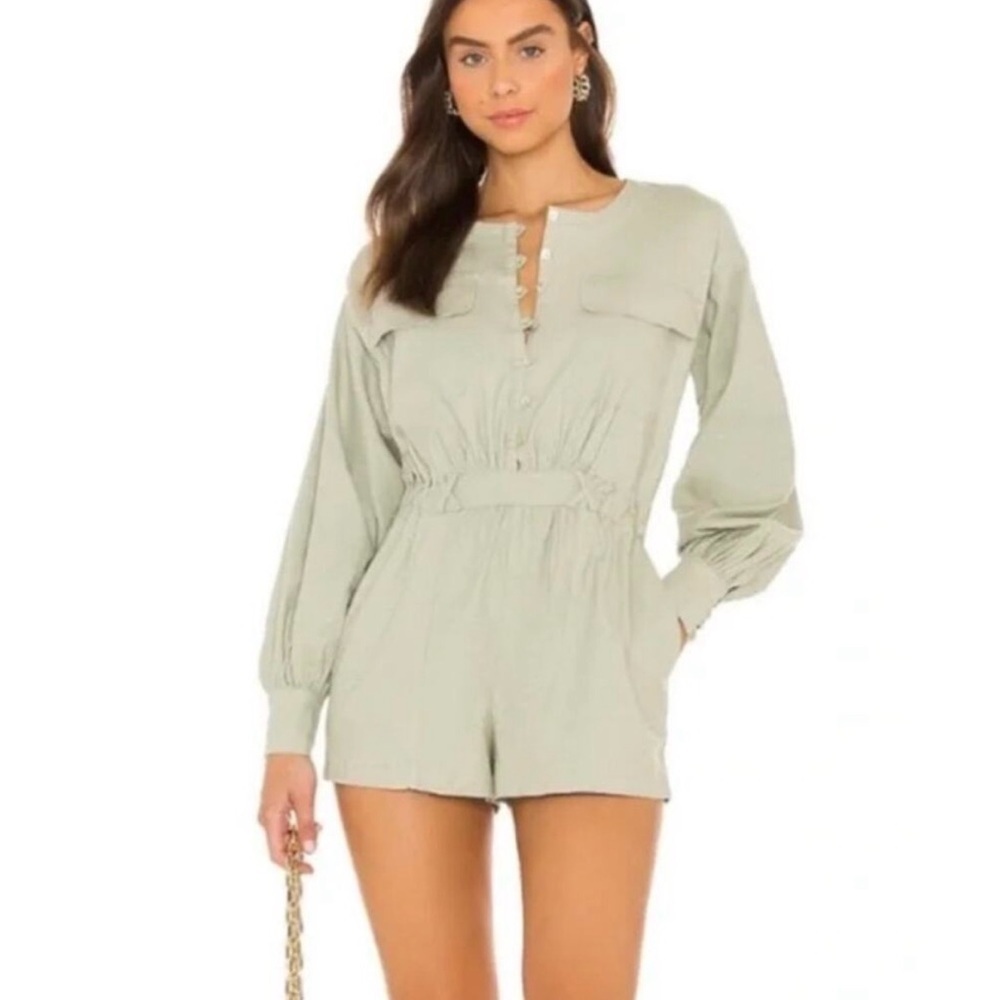 NWT MAJORELLE Lorelei Linen Romper in Sage Green Size Small